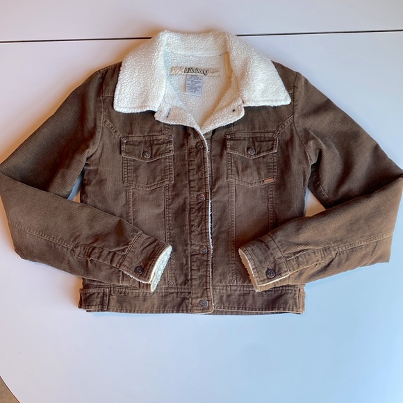 Get your Gilmore vibes with this Billabong corduroy Sherpa jacket - Picture 2 of 10